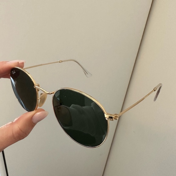 SOLD: Round gold Rayban sunglasses - Picture 3 of 3